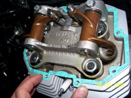 replace valve cover gasket on Moto Guzzi California 1064cc engine