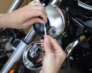 connecting the H3 bulb wire on Moto Guzzi California Vintage