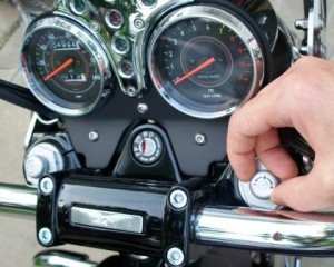 Moto Guzzi California Vintage front suspension rebound adjust